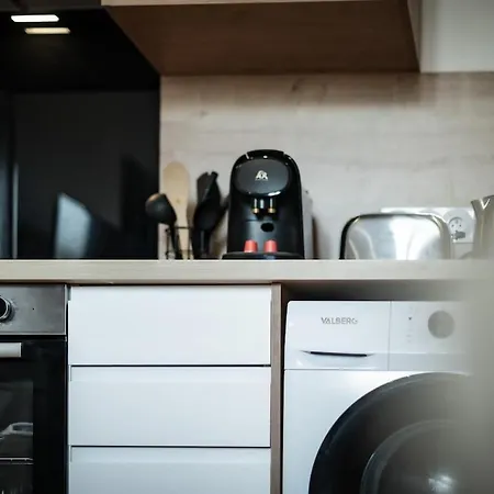 T2 Completely Renovated - Downtown Lägenhet