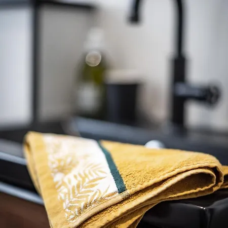 T2 Completely Renovated - Downtown Lägenhet *