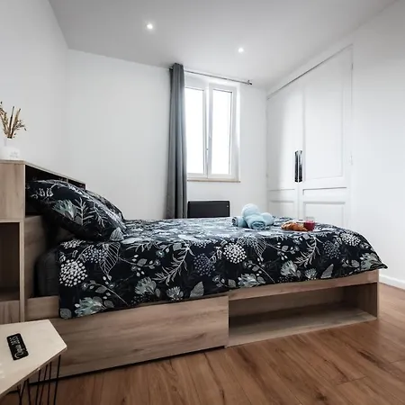 Lägenhet T2 Completely Renovated - Downtown