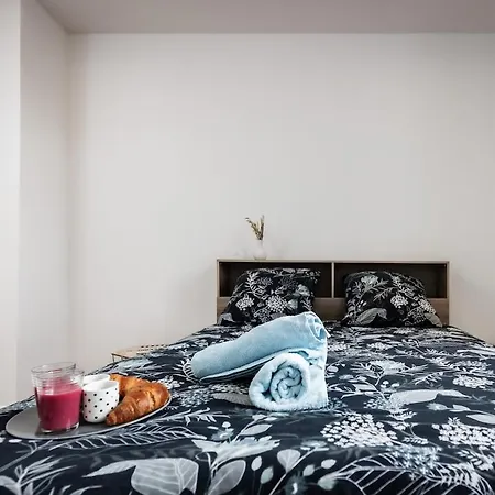 T2 Completely Renovated - Downtown *